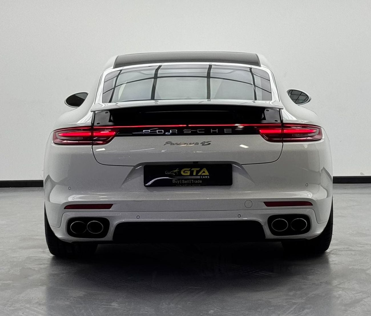 بورش باناميرا 4S 2.9L 2018 Porsche Panamera 4S, Full Porsche Service History, Sport Chrono Package, GCC2018 Porsch