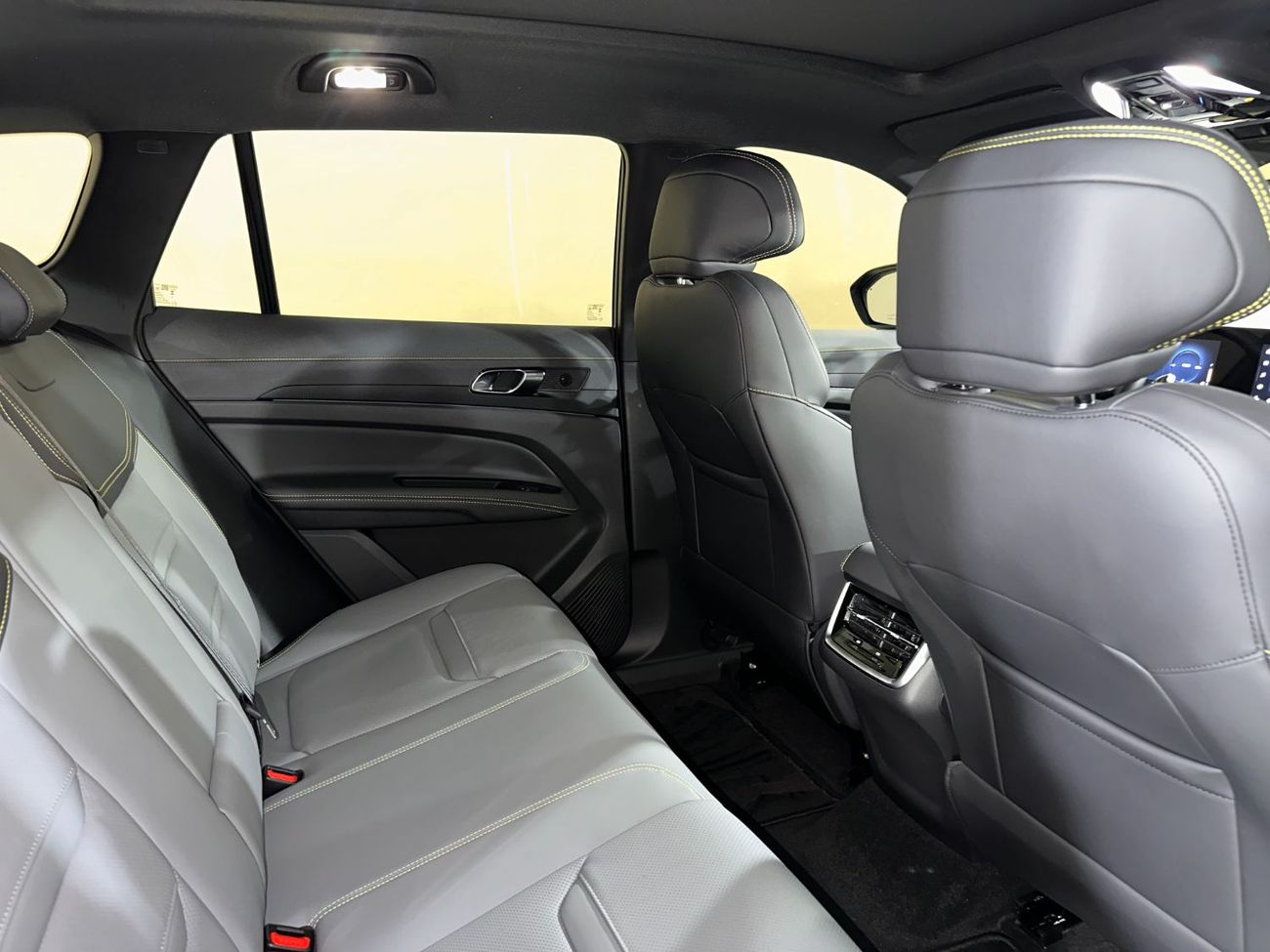 Ford Territory TER4226H TERRITORY TITANIUM PLUS / AL TAYER MOTORS AL QOUZ SHOWROOM