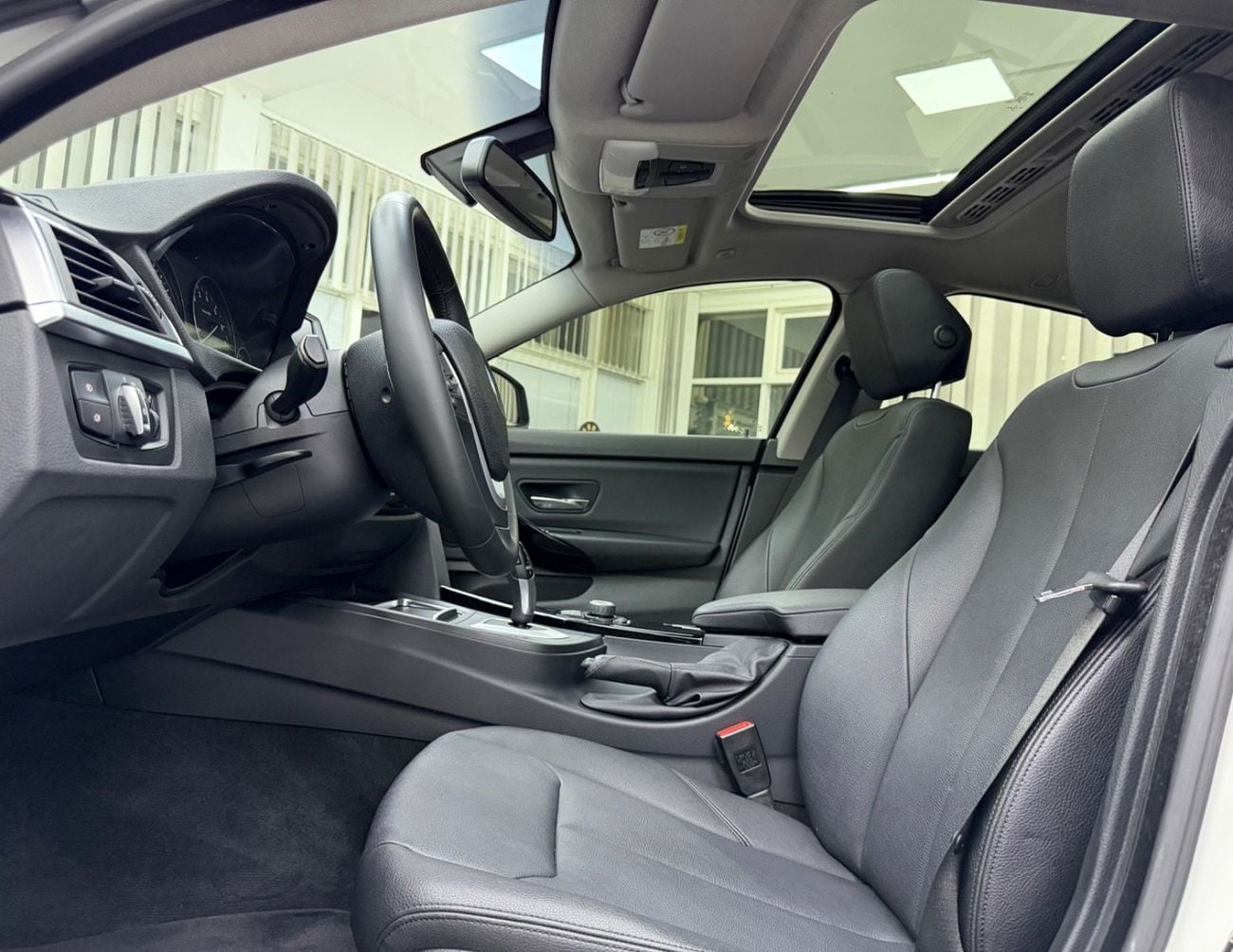 بي أم دبليو 420i Sport Line 2.0L