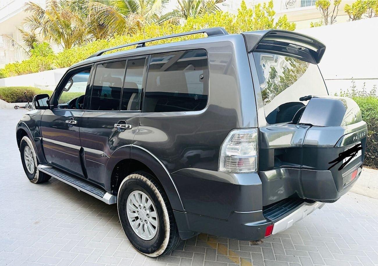 Mitsubishi Pajero GLS H/L PLATINUM