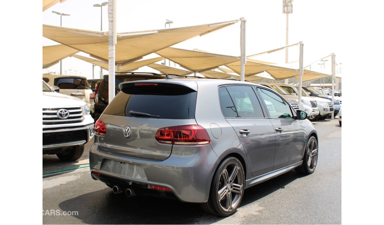 Volkswagen Golf TRIM - R - ACCIDENTS FREE - GCC - CAR IS IN PERFECT CONDITION INSIDE OUT