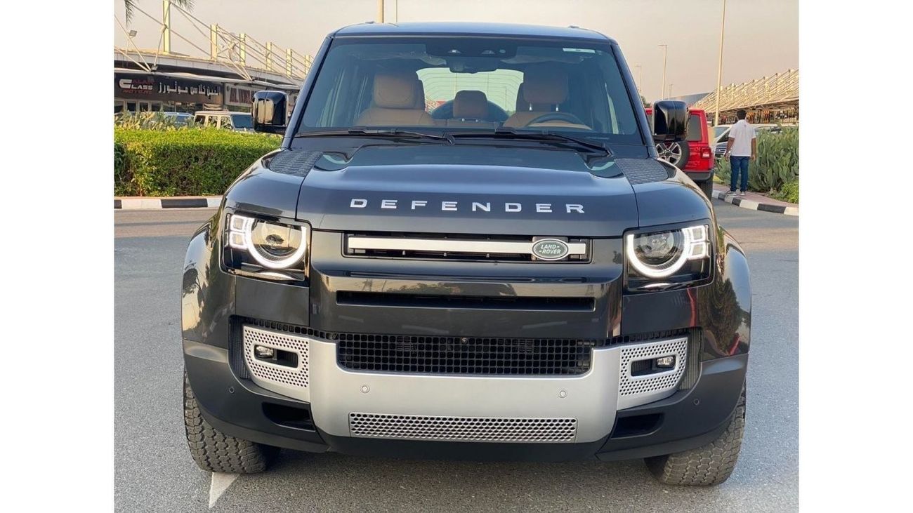 Land Rover Defender GCC SPEC UNDER WARRANTY AND SERVICE