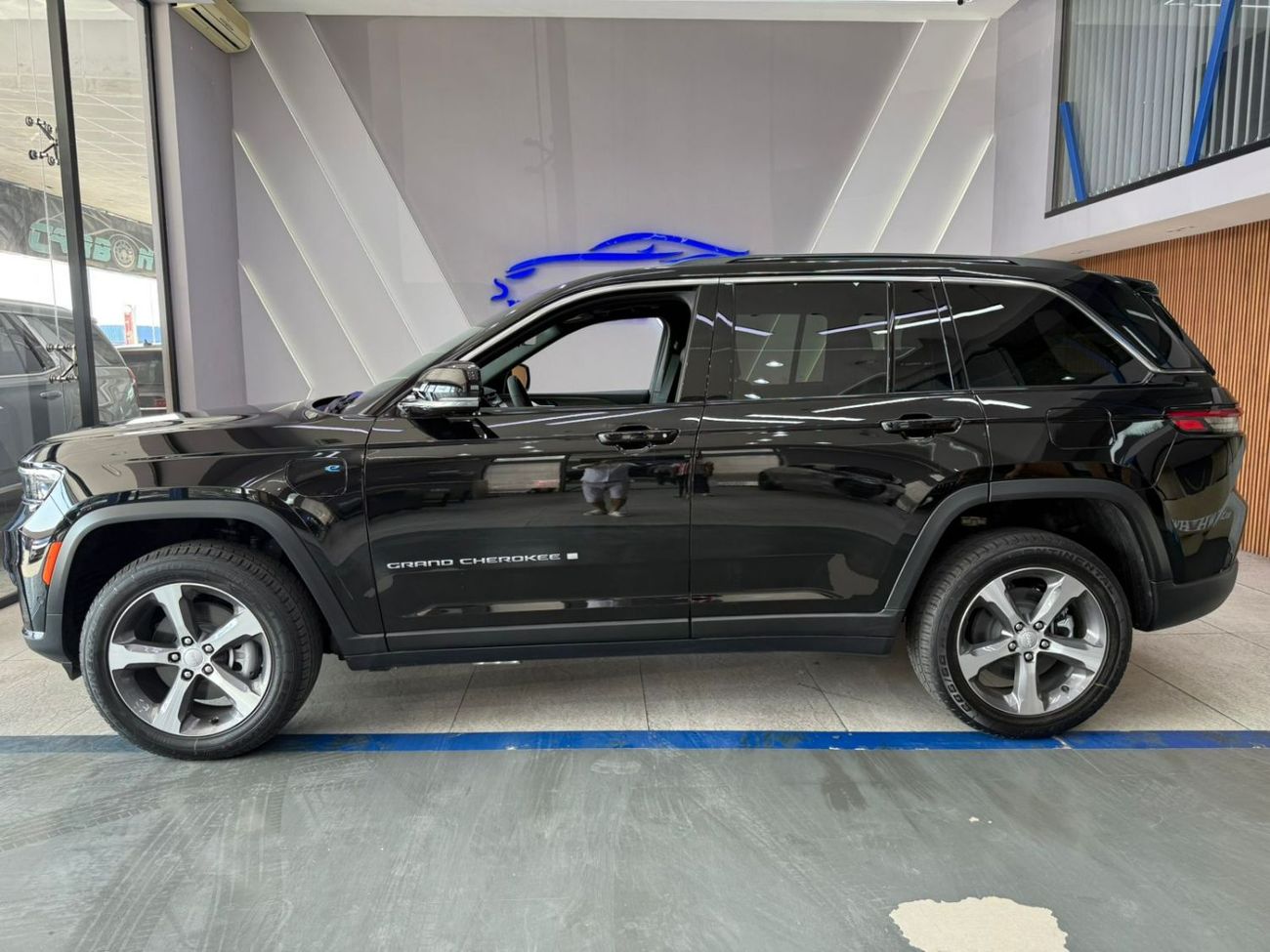 Jeep Grand Cherokee Jeep Grand Cherokee 4XE | Brand New