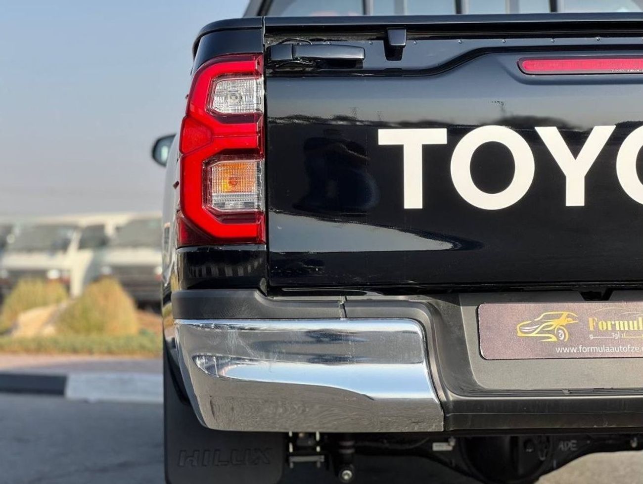 Toyota Hilux 2.7L PTR A/T // 2024 // MID HIGH OPTION WITH  SEATS VENTILATION , LED LIGHT , POWER WINDOWS // SPECI