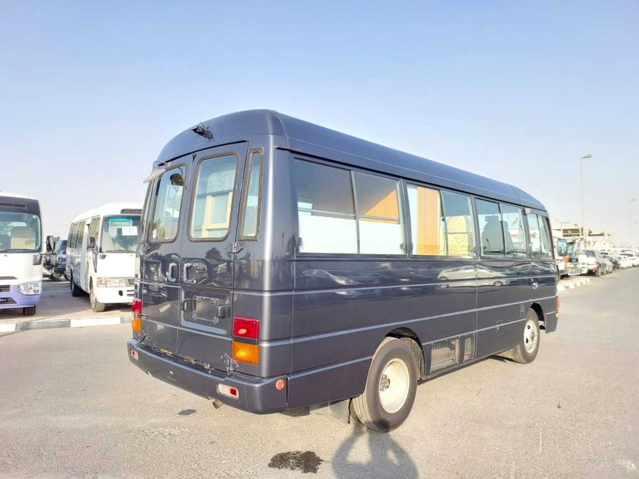 نيسان سيفيليان NISSAN CIVILIAN BUS 1995 RHD 4.1 L DIESEL MANUAL(PM00513)