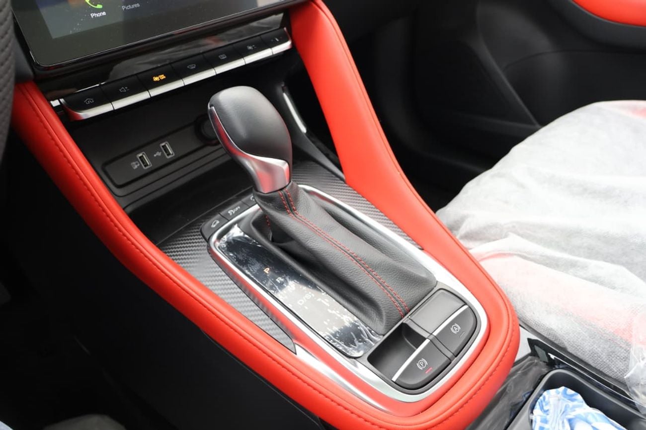 أم جي ZS 2025 MG ZS 1.5L AT Luxury Full option