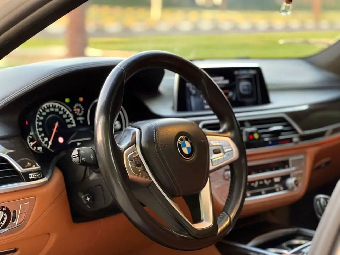 BMW 730Li 730Li GCC Specs