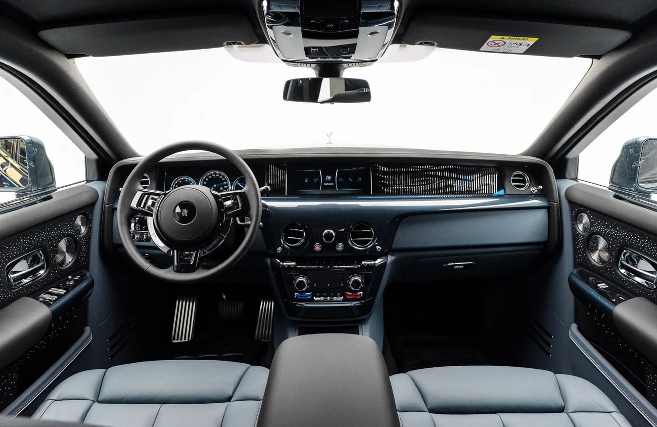 Rolls Royce Phantom 6.75L V-12 Twin-Turbocharged Engine