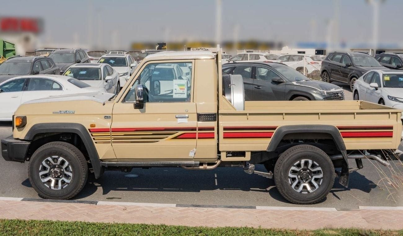 تويوتا لاند كروزر بيك آب 2025 Toyota Land Cruiser LC79 4.0 SC AT Petrol Full Option - Beige
