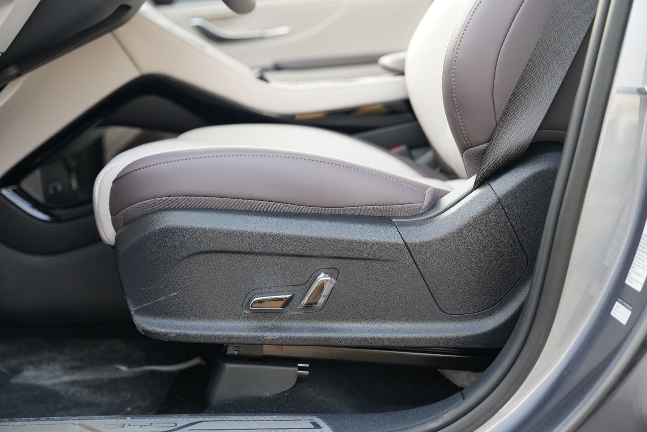 بي واي دي سونغ بلس 2025 BYD Song Plus Smart Driving Edition 605km Flagship Silver 0Km