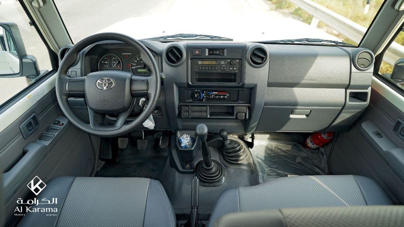 Toyota Land Cruiser 70 4.2L Diesel Engine | Manual 4x4 Transmission | Diff Lock | 5 Door | 9+ Seating