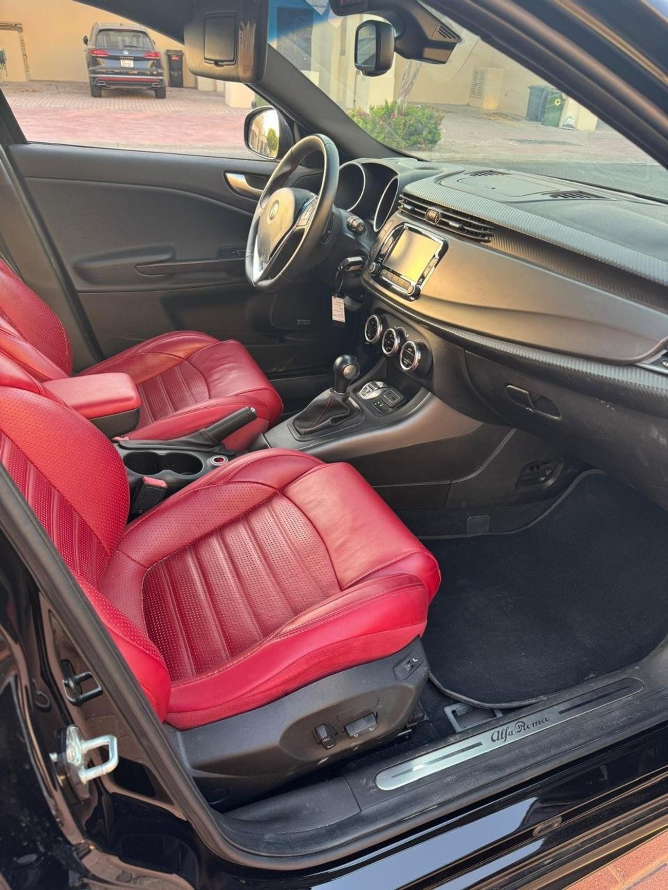 ألفا روميو جوليتا 2021 | Veloce 1.75L turbocharged 4-cylinder | 241 HP | GCC Specs | Perfect Condition