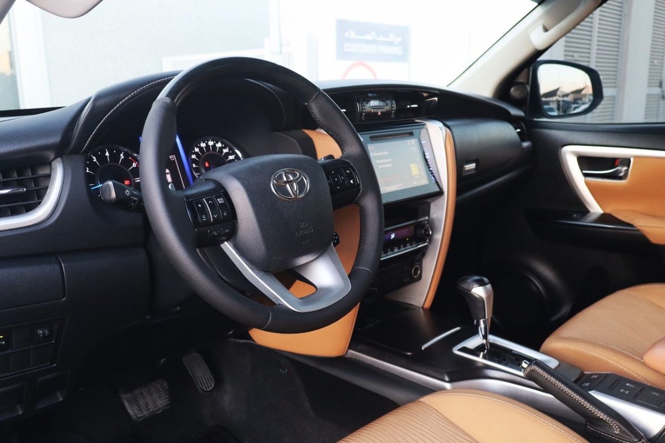 تويوتا فورتونر GXR 4.0L (278 HP)