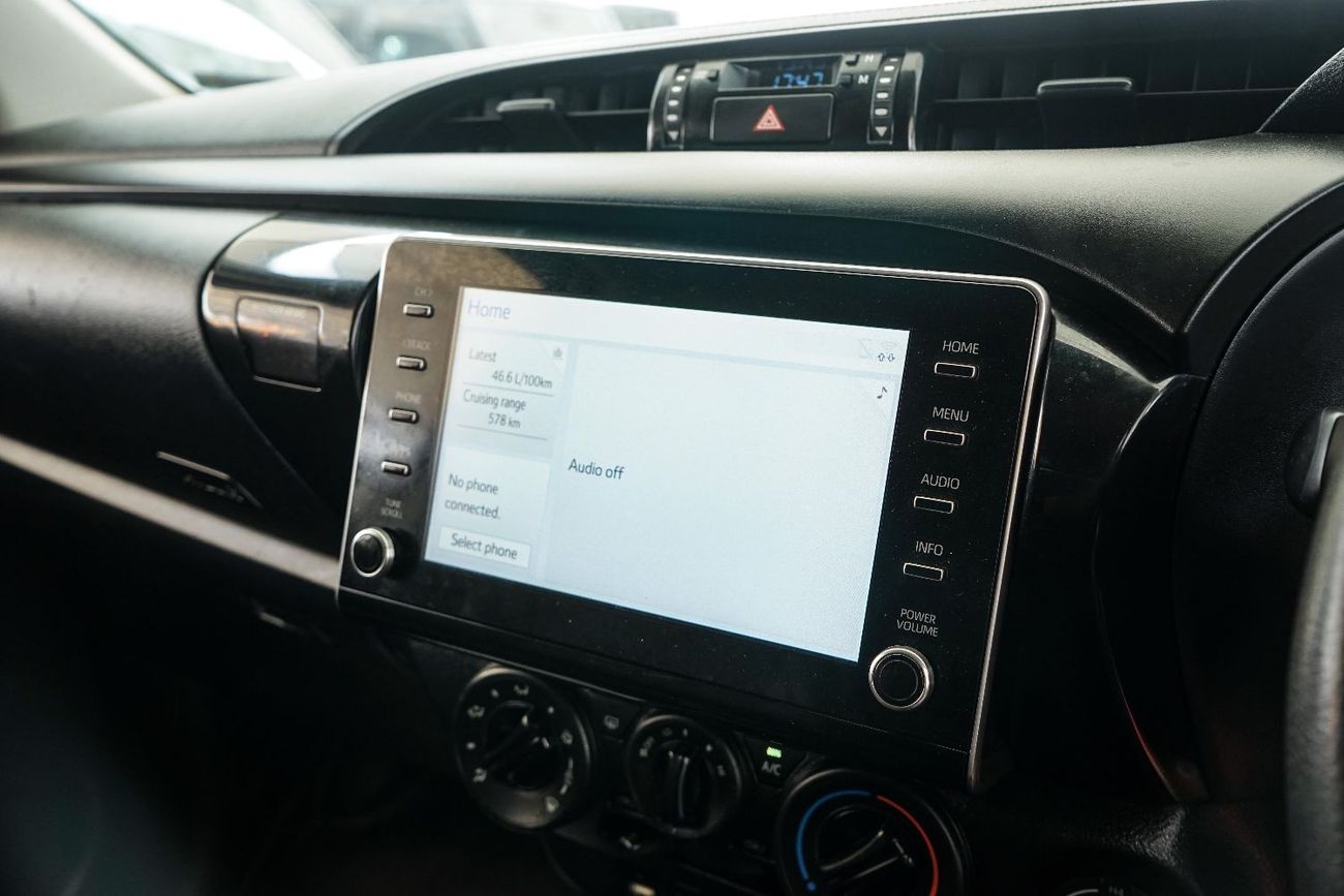 Toyota Hilux SMART CAB SINGLE CABIN