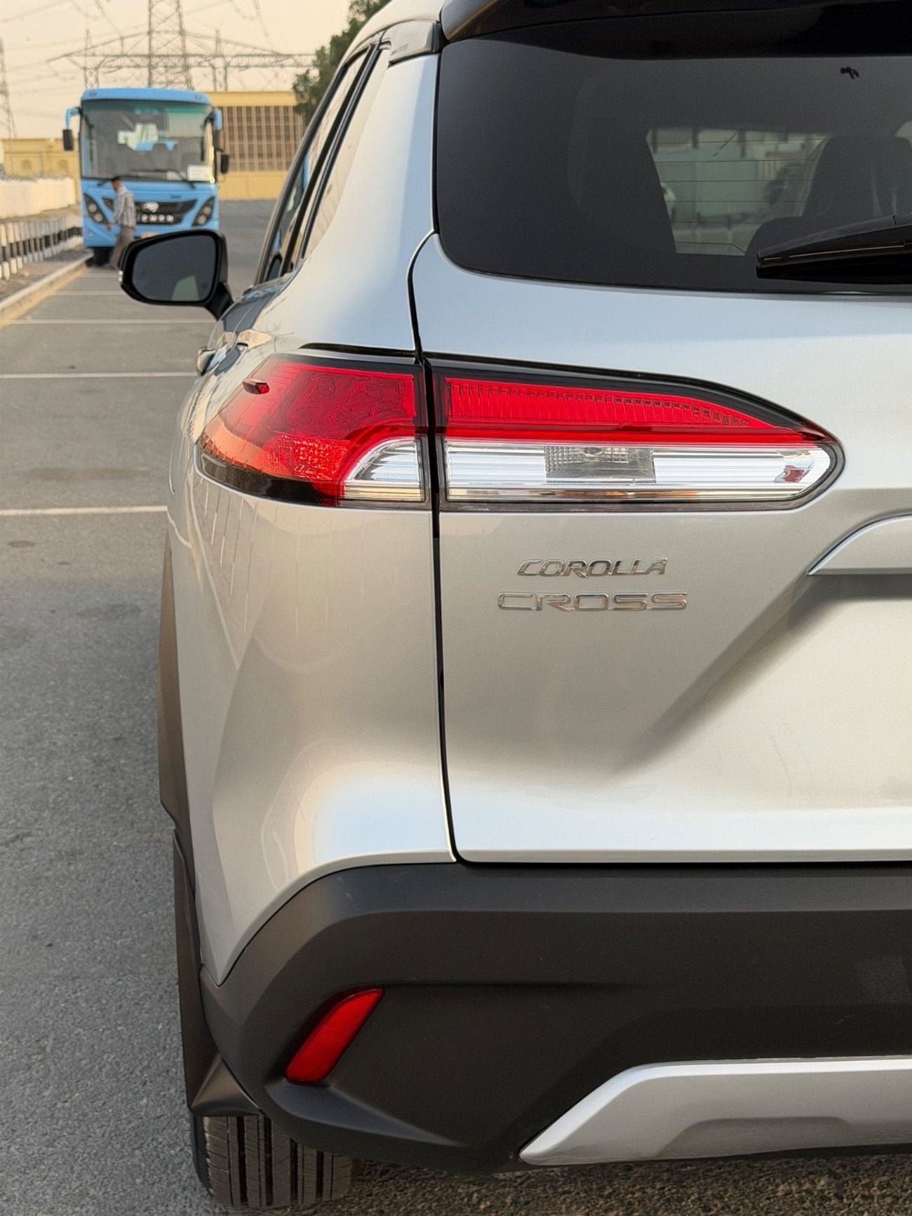 تويوتا كورولا كروس 2024 XLE 2.0L AWD PUSH START CANADA SPEC