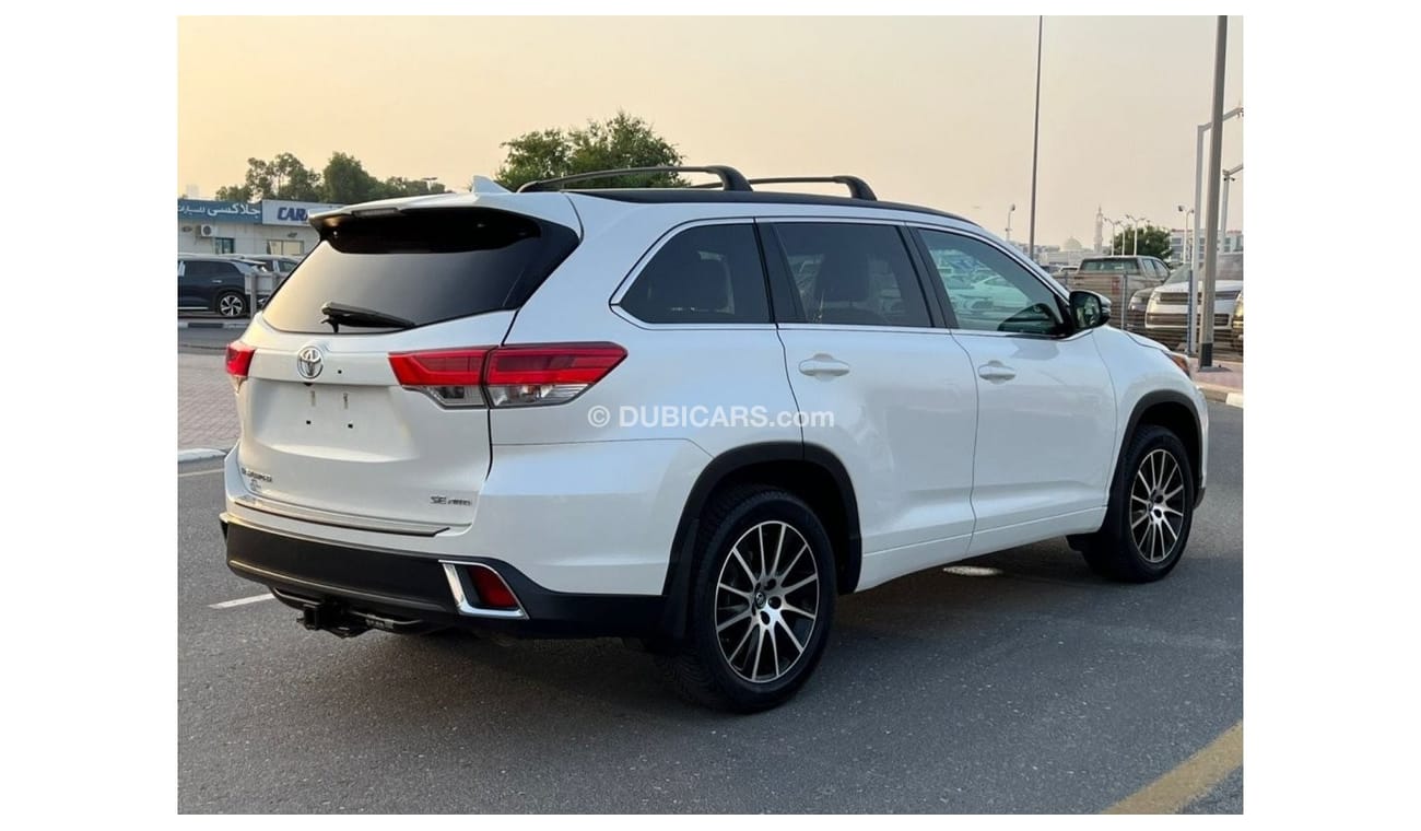 تويوتا هايلاندر 2017 SE EDITION SUNROOF 4x4 CANADA IMPORTED