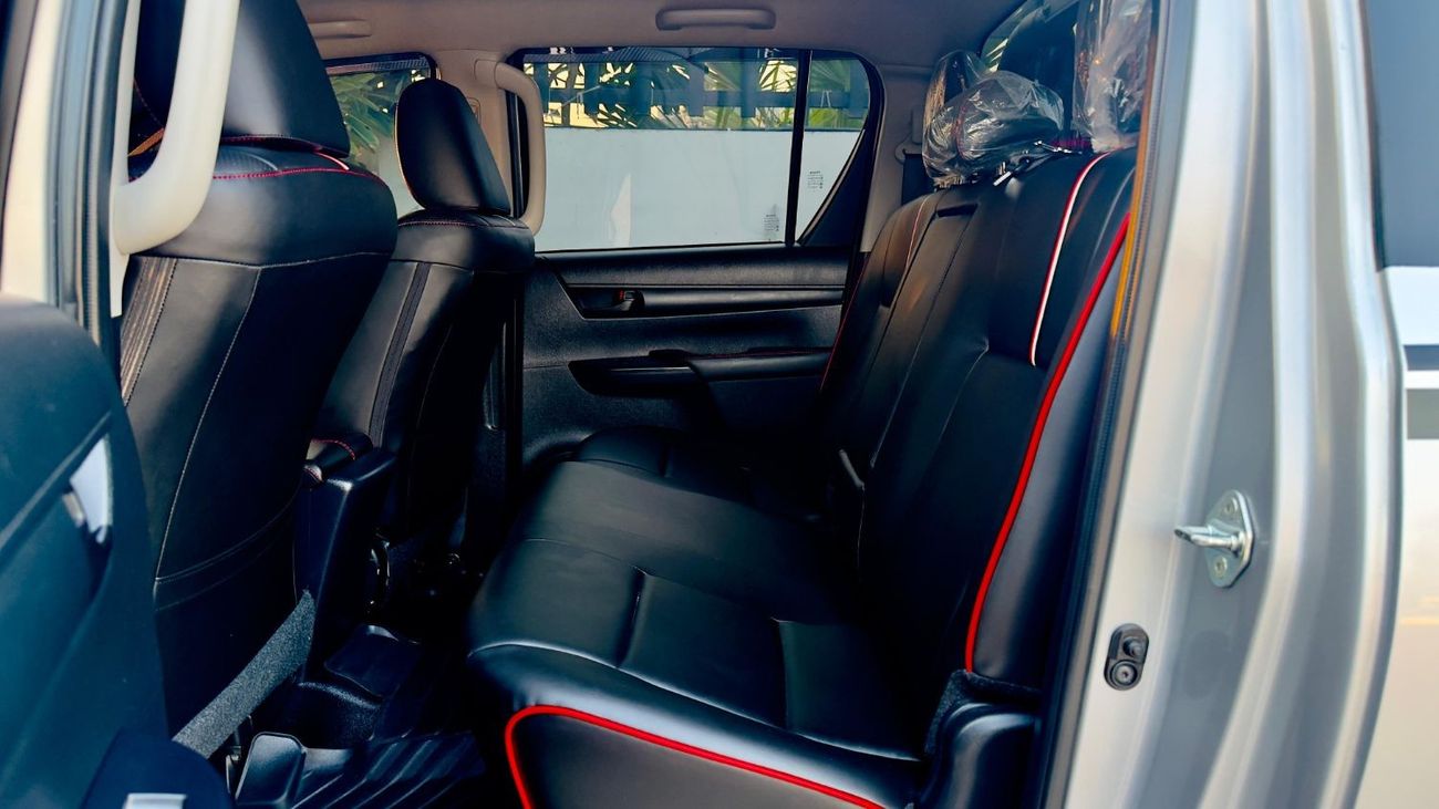 تويوتا هيلوكس -