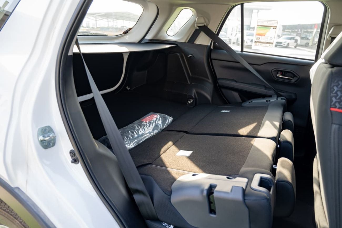 تويوتا ريز 1.2L | Petrol | 5 Seater | FWD | Automatic
