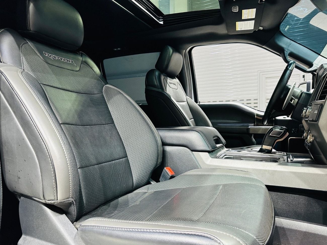 فورد إف-150 رابتور FULL OPTION