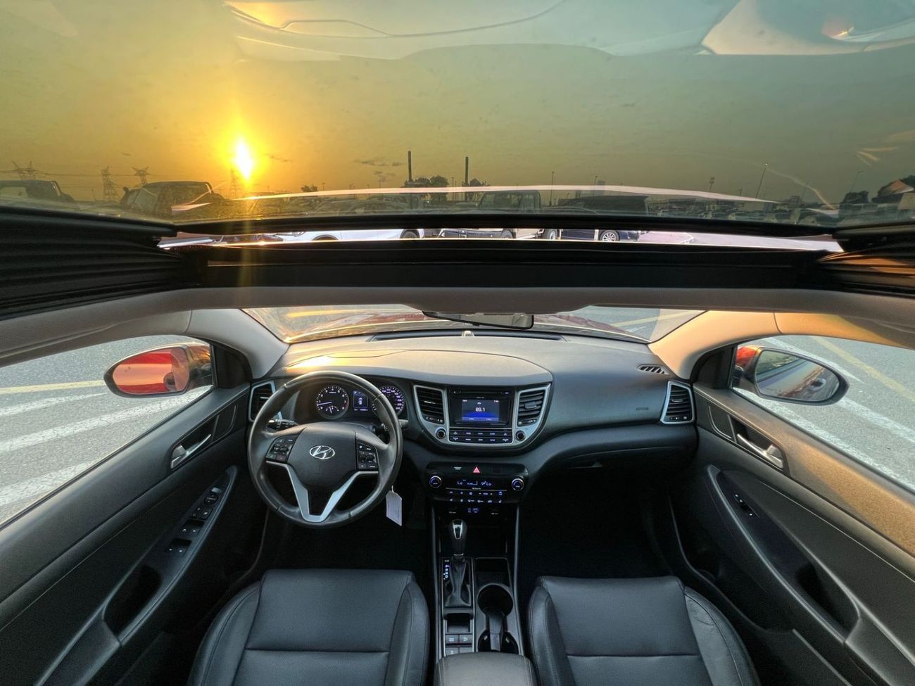 Hyundai Tucson 2017  Hyundai Tucson Limited 2.0L V4 - Panoramic Sunroof - AWD 4x4 - Rear Camera - Leather seats