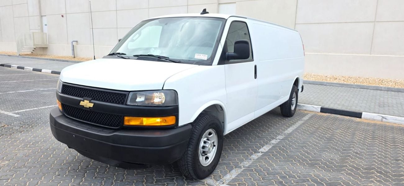 GMC Savana 3500 HD PETROL