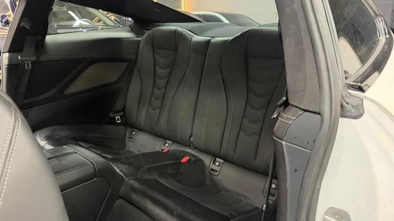 BMW M850i Carbon Edition 4.4L