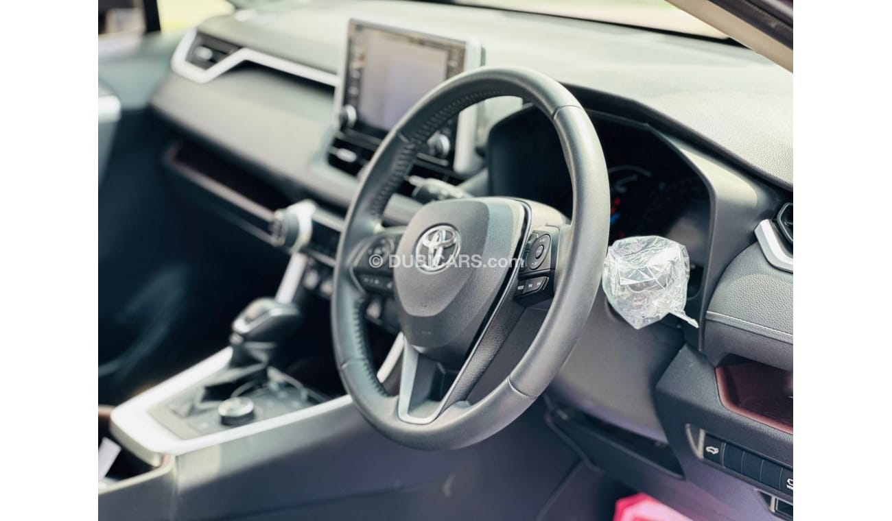 تويوتا راف ٤