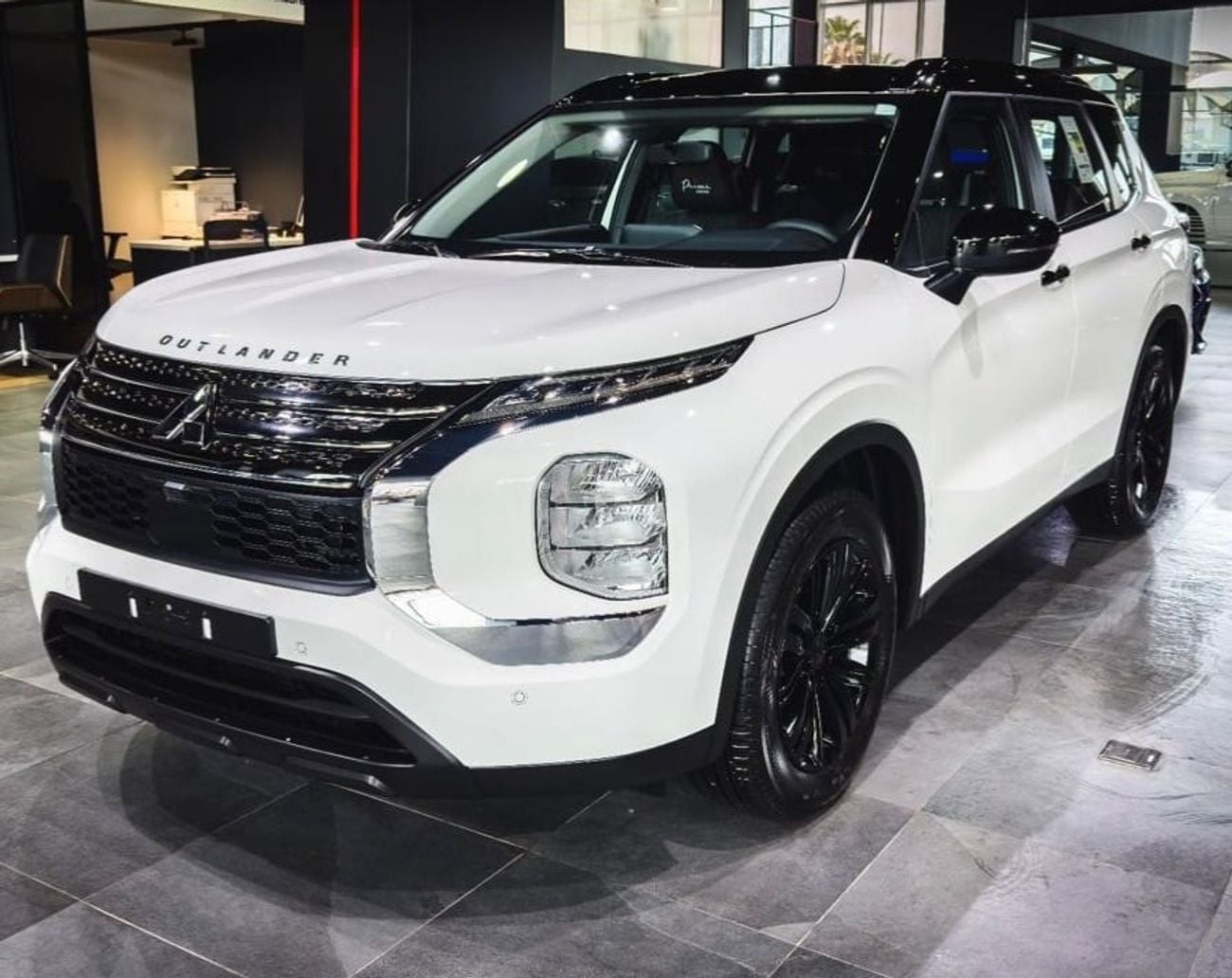 Mitsubishi Outlander PREMIUM LAUNCH EDITION