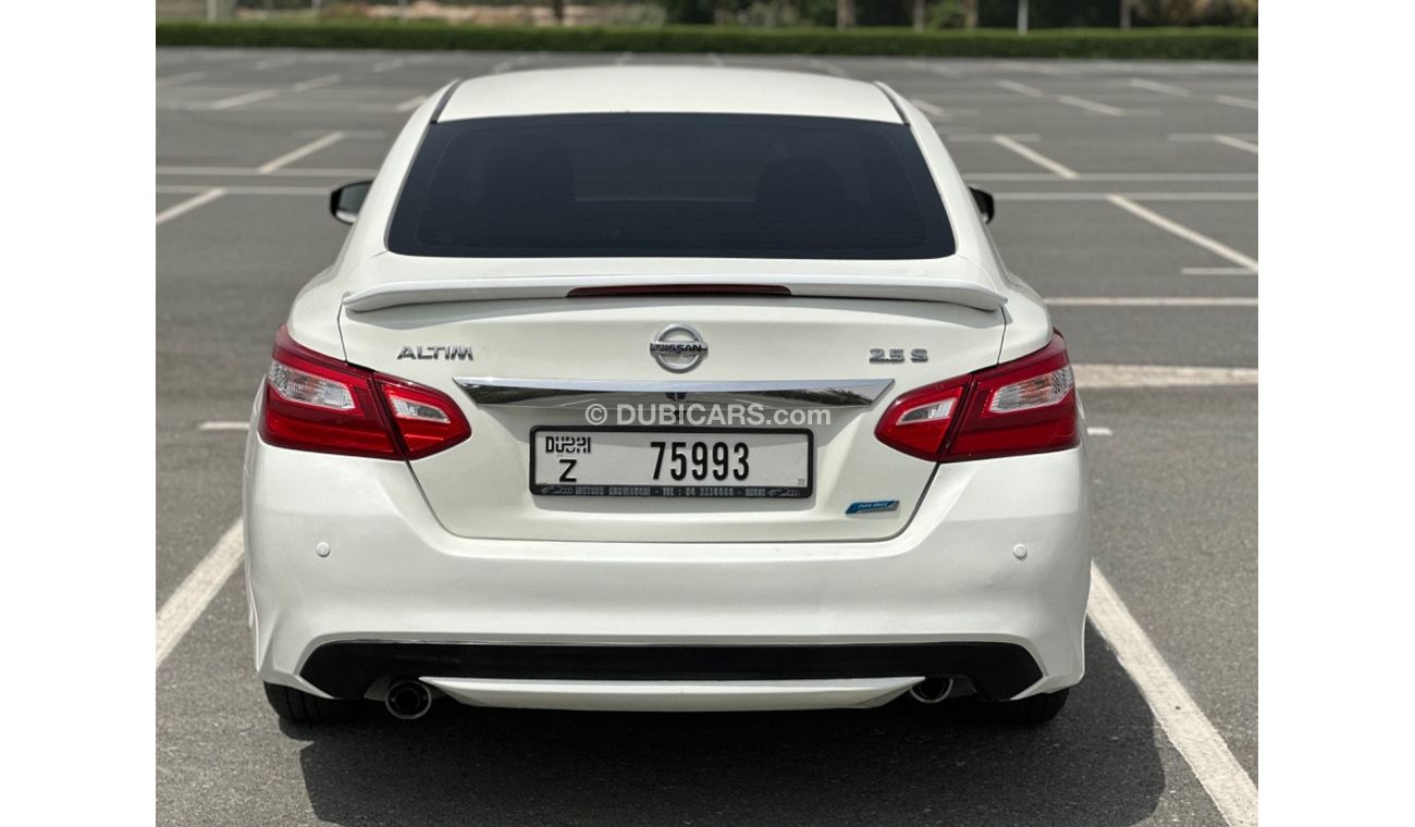 Nissan Altima SV MODEL 2017 GCC CAR PERFECT CONDITION INSIDE AND OUTSIDE