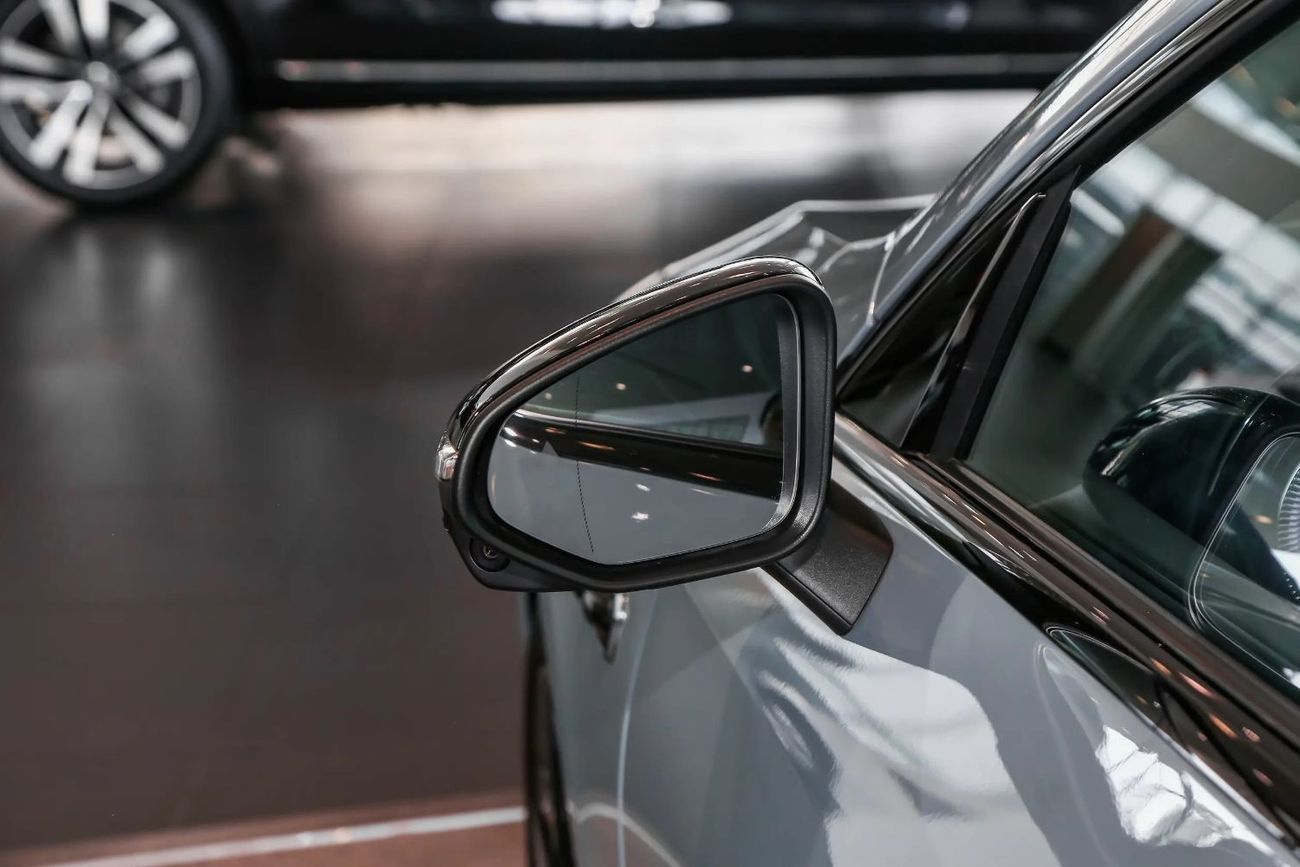 مرسيدس بنز سي إل إيه إي في 300 إل Extended Range Intelligent Driving Edition