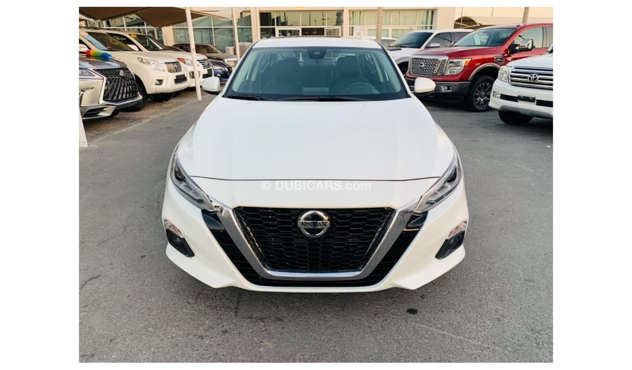 نيسان ألتيما SV