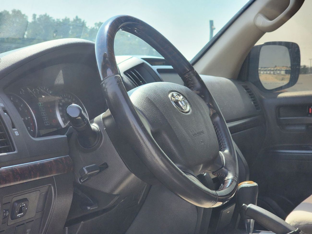 تويوتا لاند كروزر GXR V 6