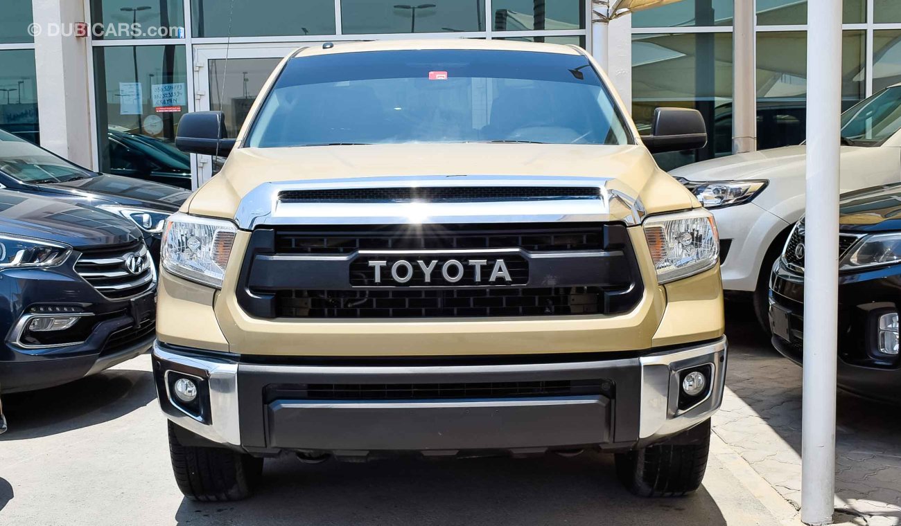 Toyota Tundra 5.7L SR5 TRD