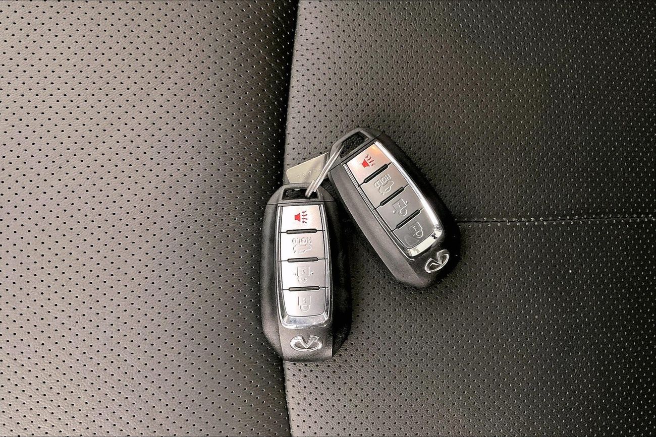 Infiniti Q50 Premium / Luxe | Guaranteed Warranty | 0 Down Payment