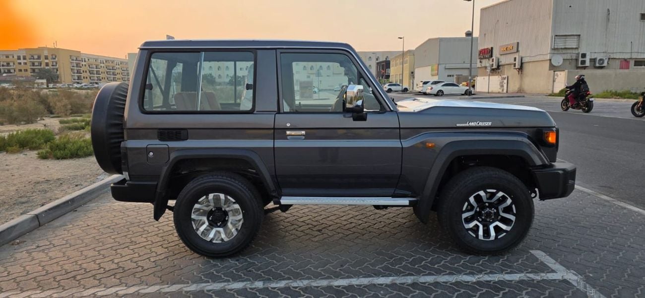 Toyota Land Cruiser 70 DIESEL FULL OPTION