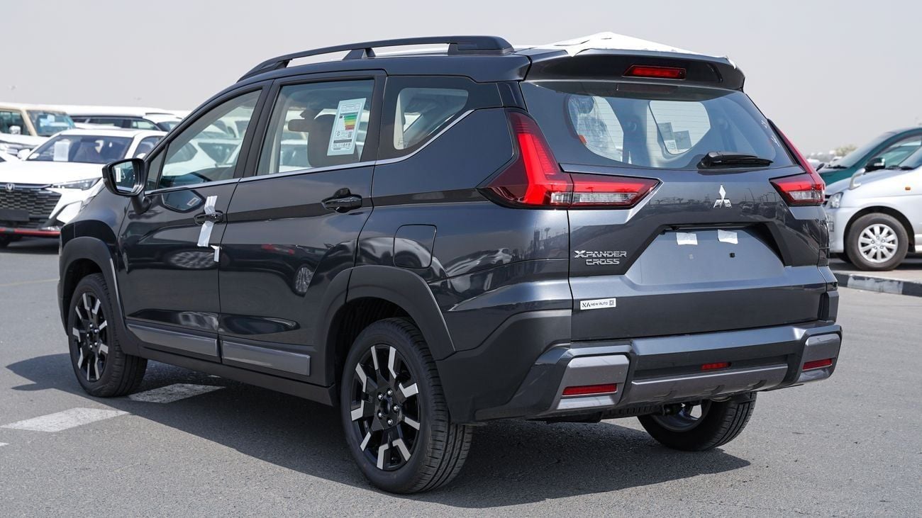 ميتسوبيشي إكسباندر كروس جديدة كلياً 2026 Mitsubishi Xpander Cross Premium (N-XP-CR-1.5-P-26) محرك 1.5 لتر | 7 ركاب | مواصفات