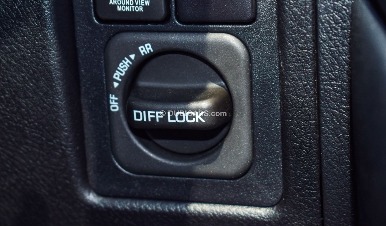 Toyota Land Cruiser (BIG OFFER) GXR 4.0L full option (EXPORT ONLY)