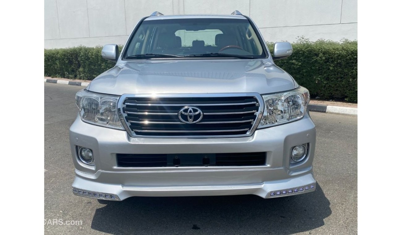 Toyota Land Cruiser GXR 60th ANNIVERSARY EDITION 2015 V6 4.0 AED 2270/ month EXCELLENT CONDITION UNLIMITED K.M..