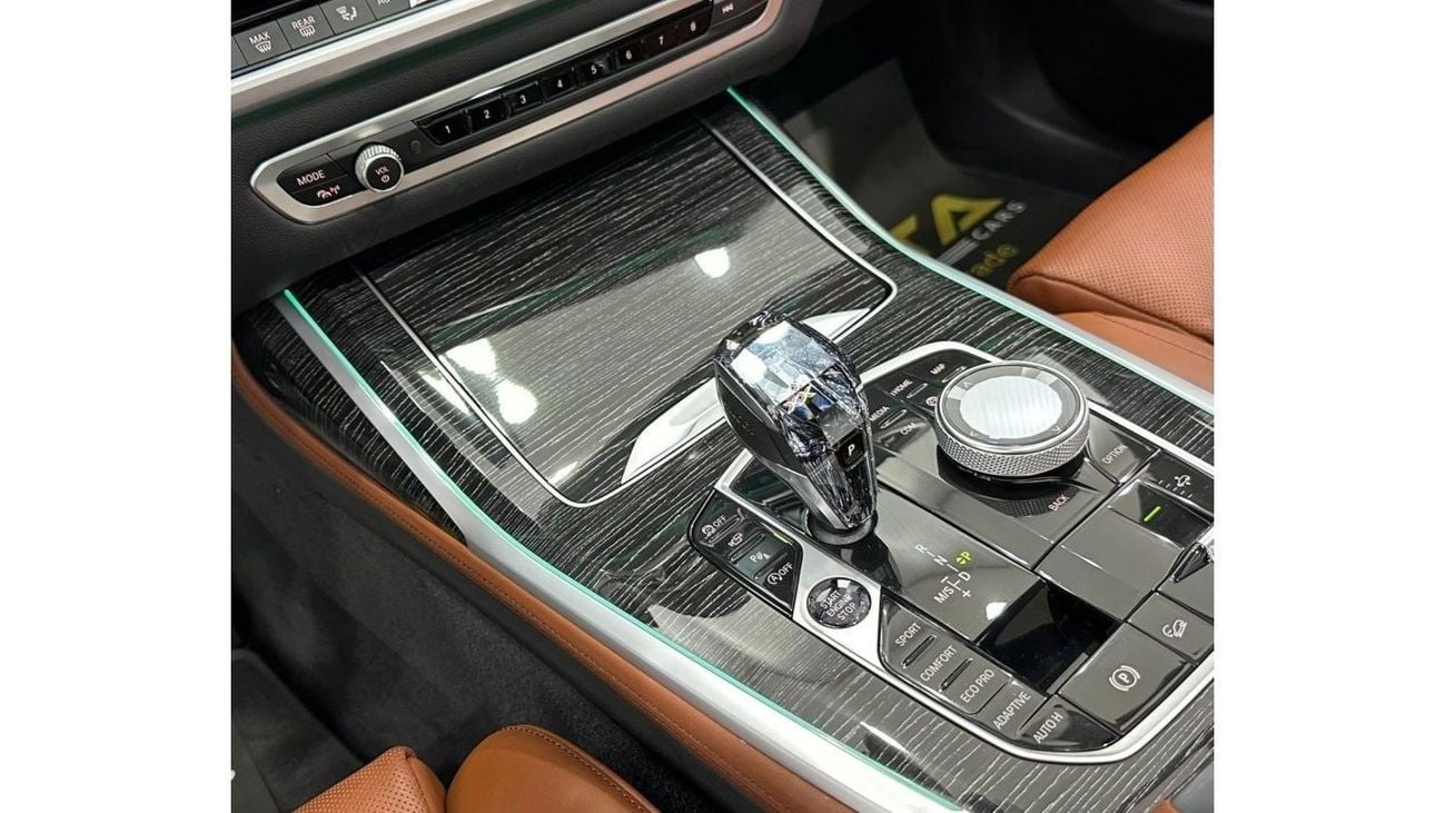 BMW X7 xDrive40i Luxury M Sport Package 2022 BMW X7 xDrive40i M-Sport 7 Seater, Jan 2027 BMW Warranty + Ser