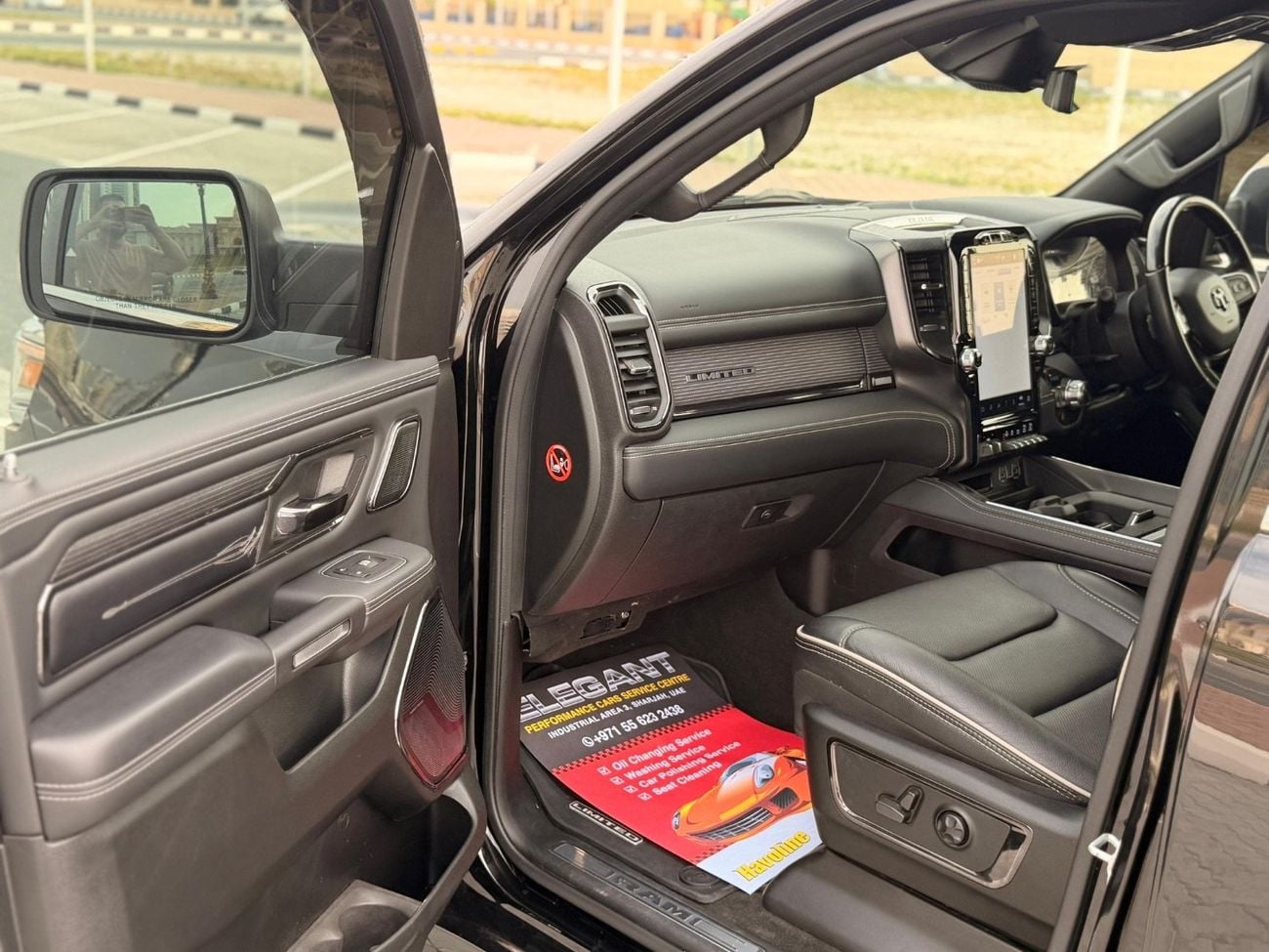 رام 1500 Limited 5.7L (5 Seater)