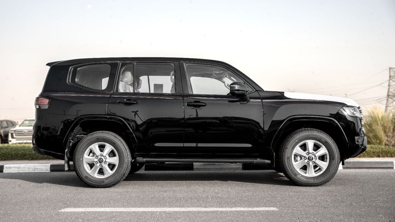 Toyota Land Cruiser GXR 2026 Toyota Land Cruiser GXR 3.3L AT Diesel (Black-Beige) Basic