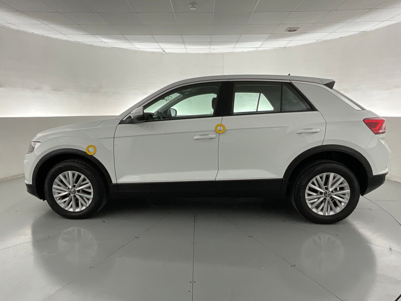 تويوتا يارس SE / E | ضمان مجاني لمدة عام | 0 دفعة أولى