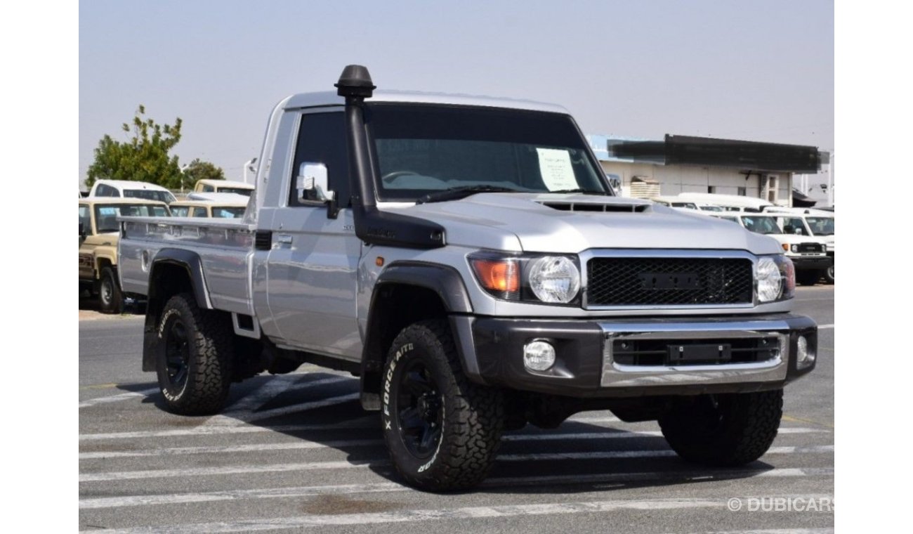 Toyota Land Cruiser Pick Up