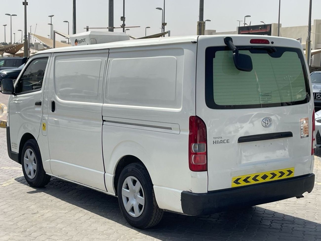 Toyota Hiace 2021 GCC FULL OPTION PERFECT CONDITION TOYOTA HICErefrigerator