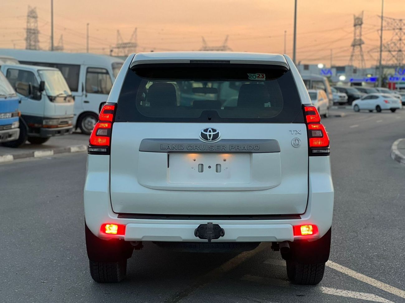 Toyota Prado Toyota prado 2023model Txl 2.7L v4 AWD 4x4 Full screen colour white Transmission Automatic Interior.
