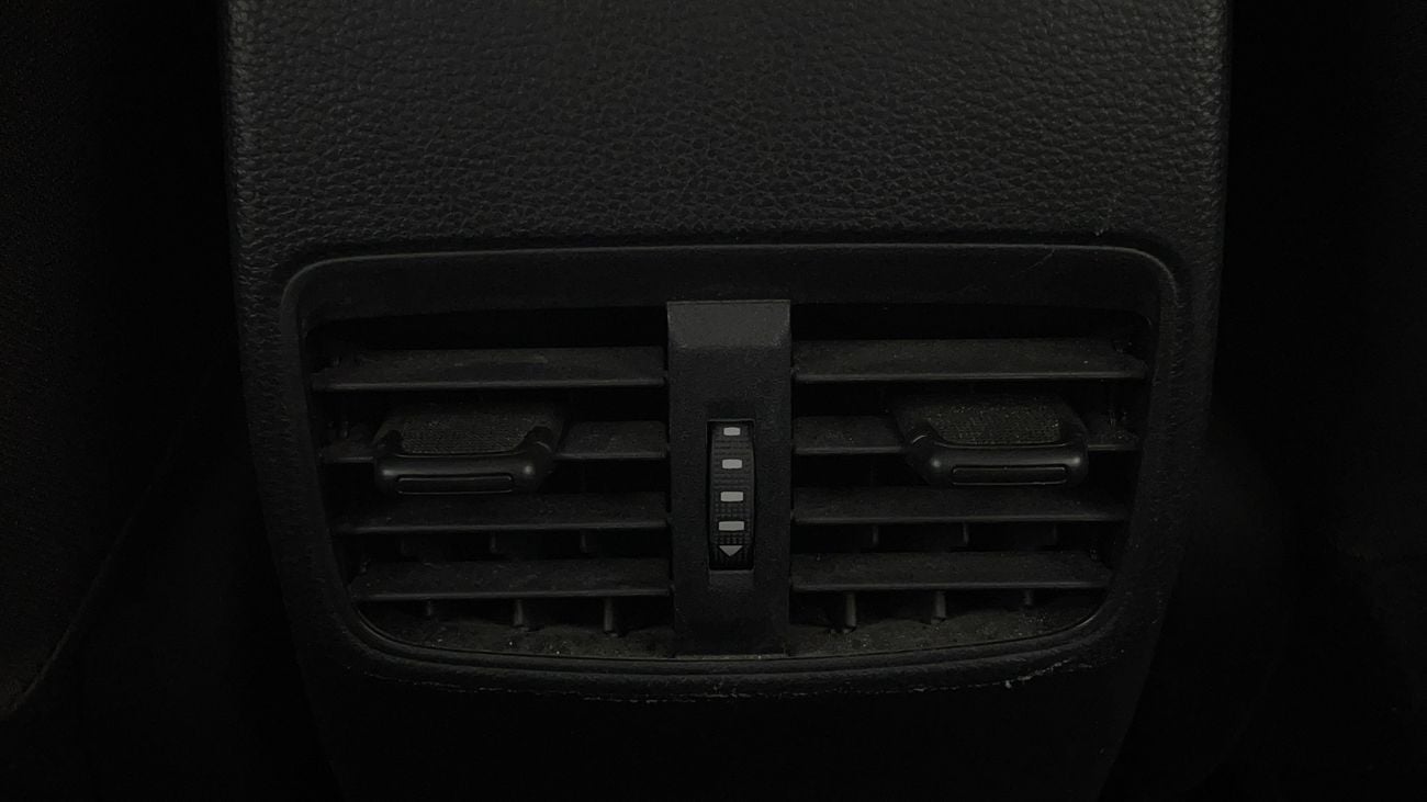 تويوتا كورولا XLI 1.6 | بدون دفعة مقدمة | اختبار القيادة في المنزل