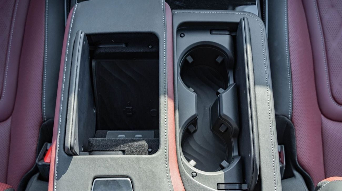 إنفينيتي QX80 AUTOGRAPH CAPTAIN CHAIRS 2026 Infiniti QX80 3.5L AT Petrol with Captain Seat (White-Red)