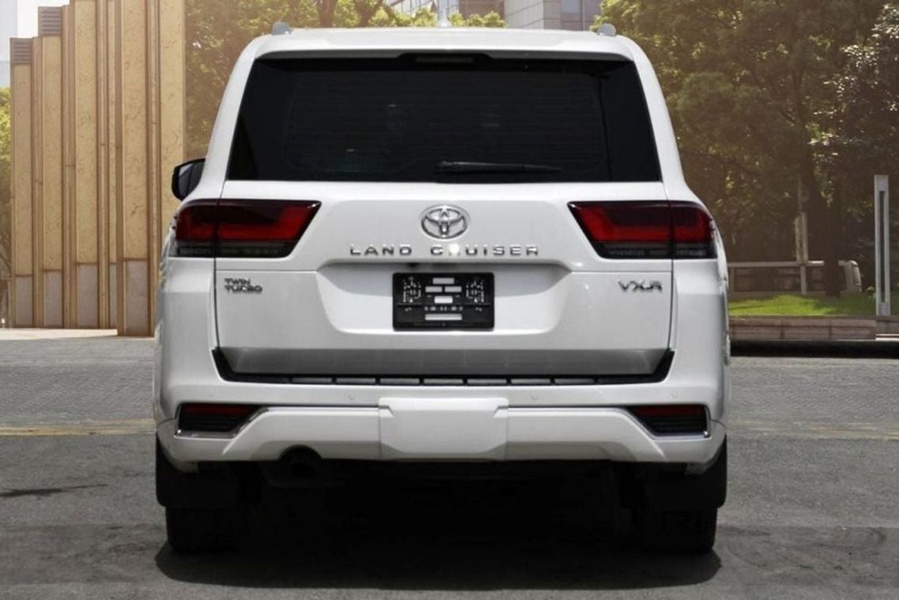 تويوتا لاند كروزر 3.5L VXR TWIN TURBO, LEATHER SEATS, MEMORY SEATS, SUNROOF, GCC SPECS, FOR UAE AND EXPORT, MODEL 2024