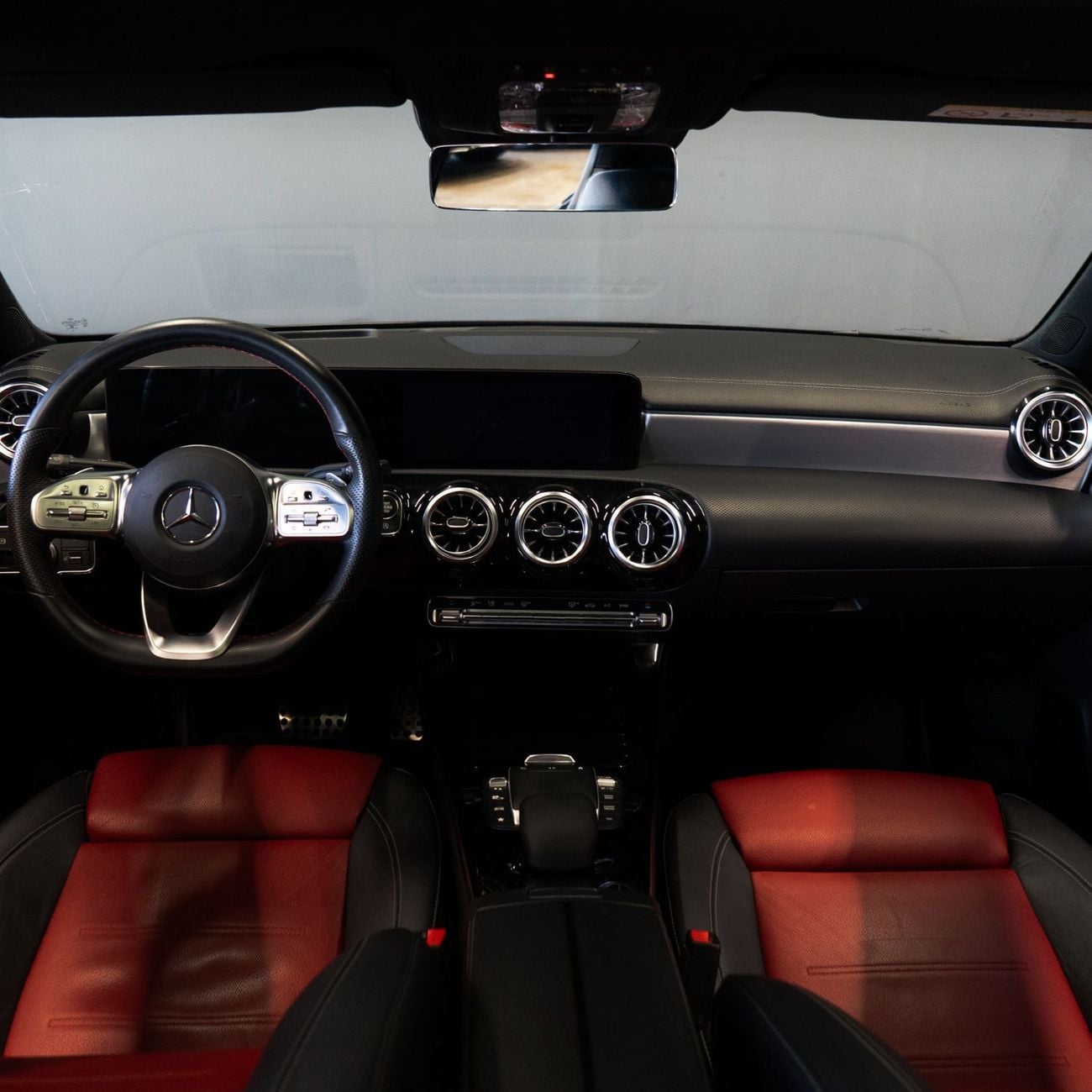 Mercedes-Benz CLA 250 Premium + 2.0L AED 2,682 pm • 0% Downpayment • Mercedes-Benz CLA 250  • Agency Warranty Until 2nd No