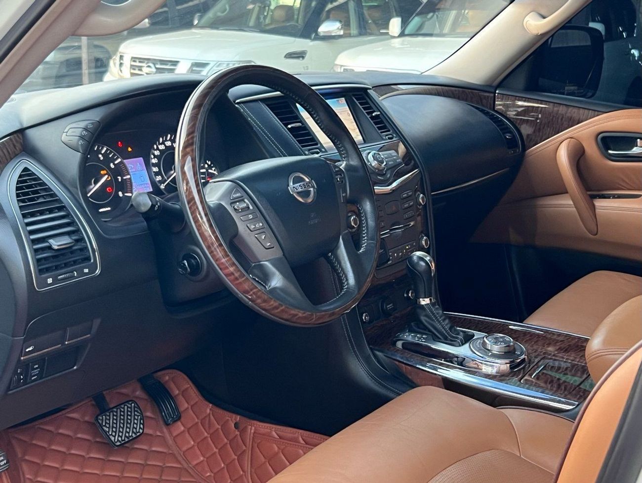 Nissan Patrol SE Platinum 5.6L